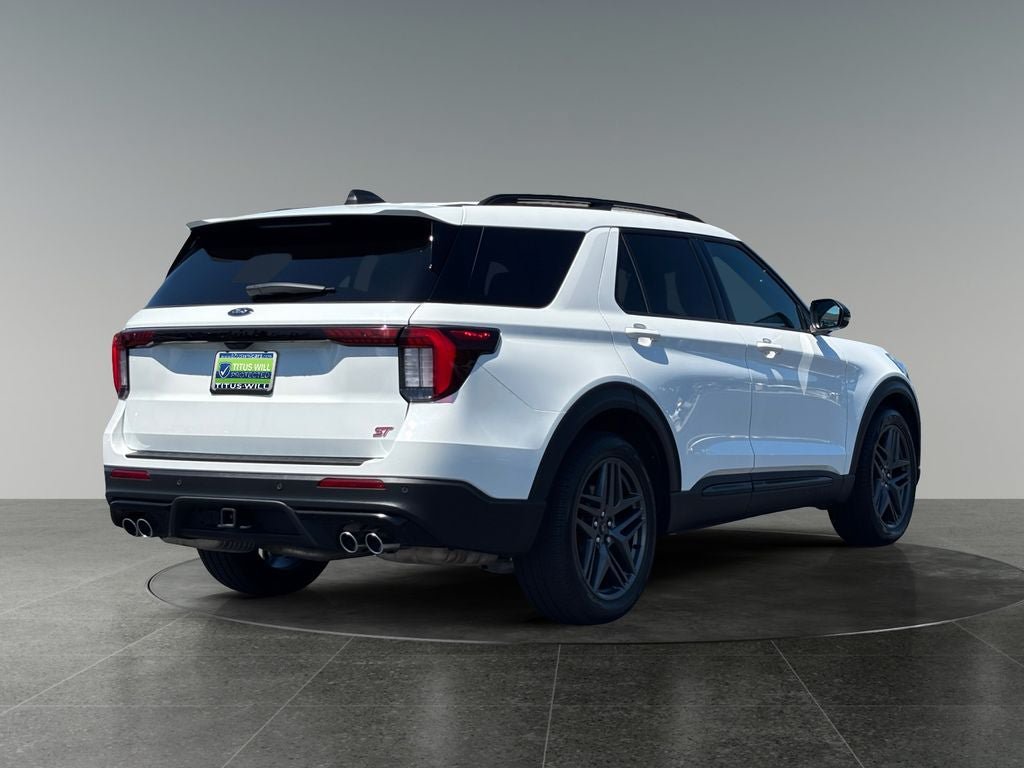 Used 2025 Ford Explorer ST AWD/4WD image 9