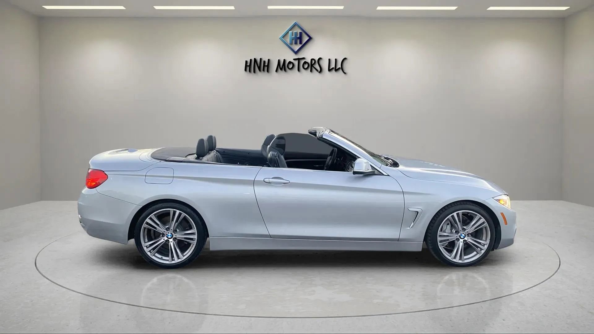 Used 2017 BMW 440i Convertible image 14