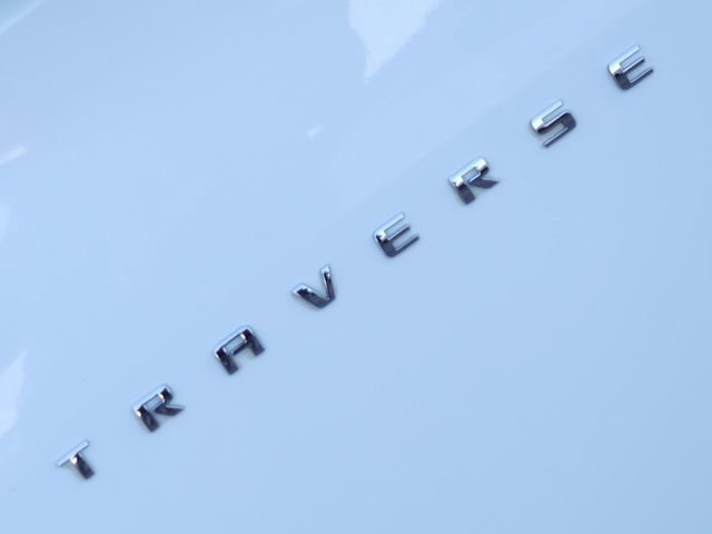 Used 2018 Chevrolet Traverse LT image 9