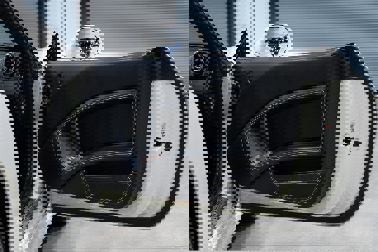 Used 2014 Ferrari California image 36