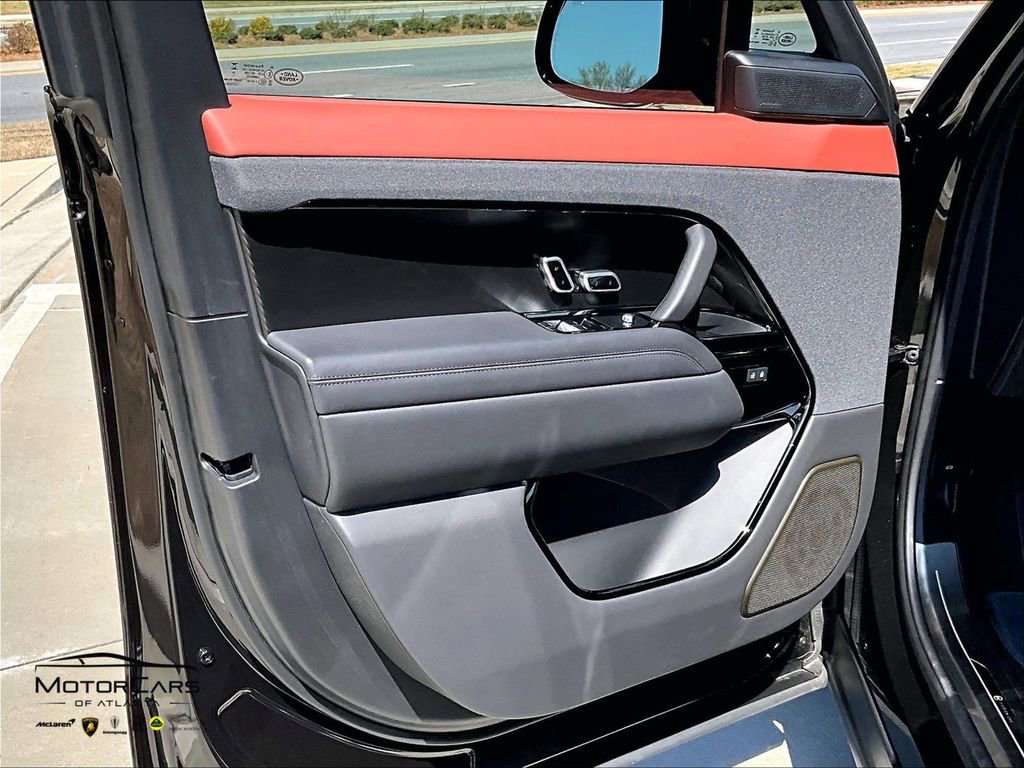 Used 2024 Land Rover Range Rover Sport image 21