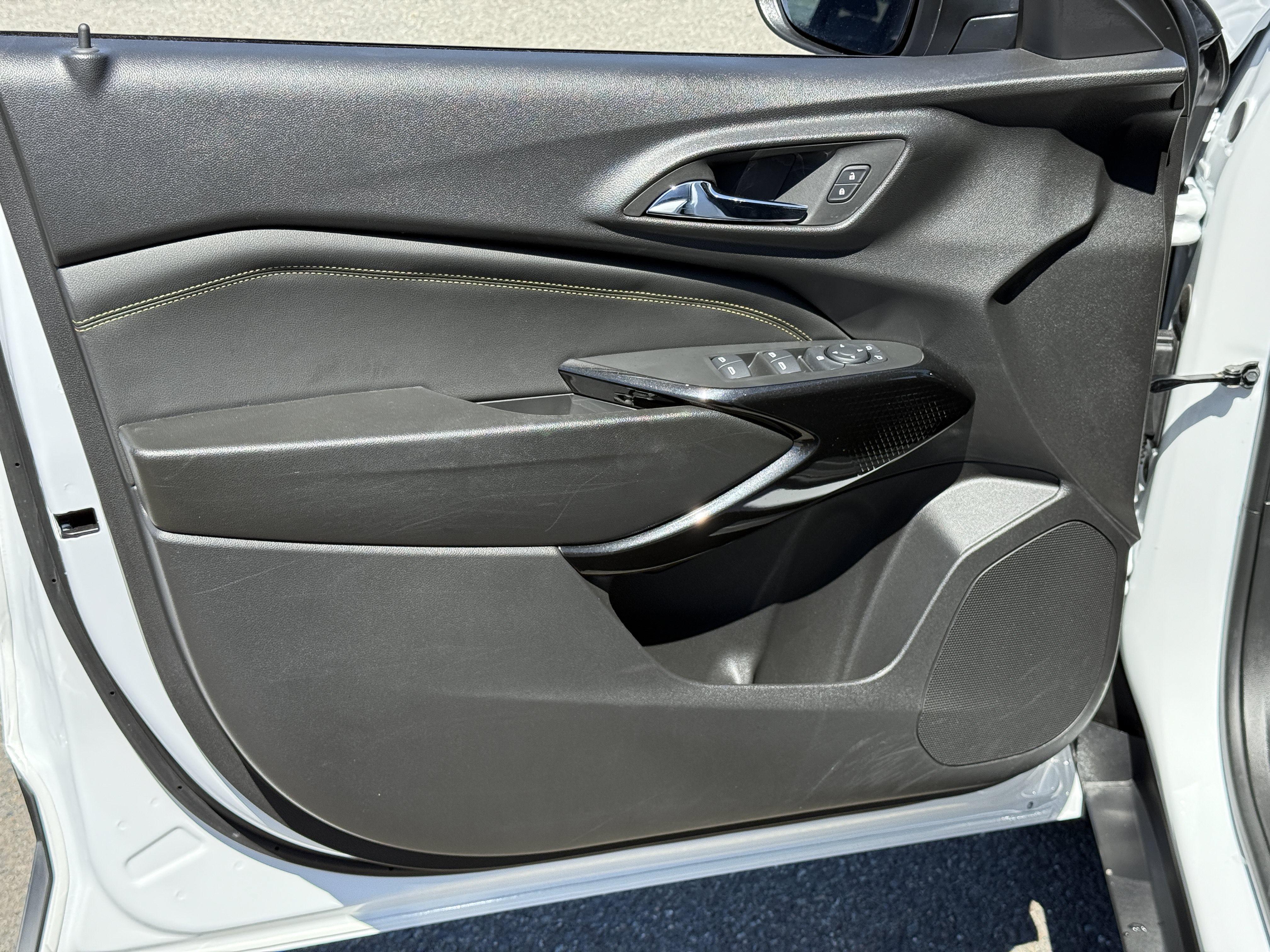 New 2026 Chevrolet TrailBlazer LS AWD/4WD image 9