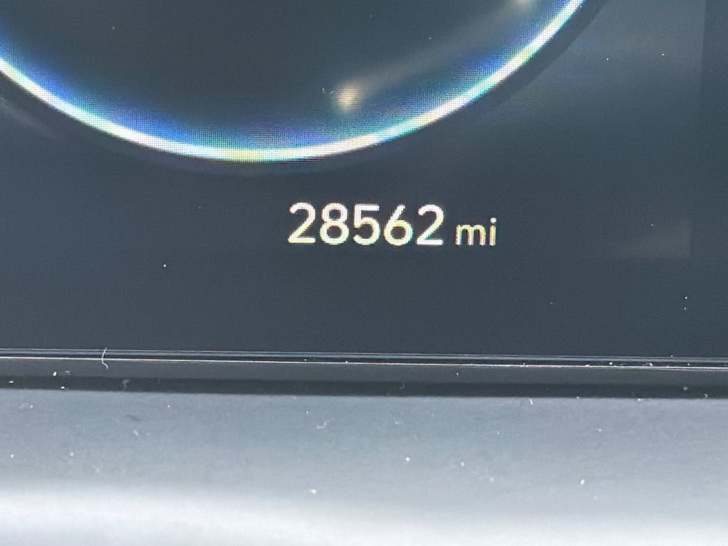 Used 2023 Hyundai Tucson Limited image 28