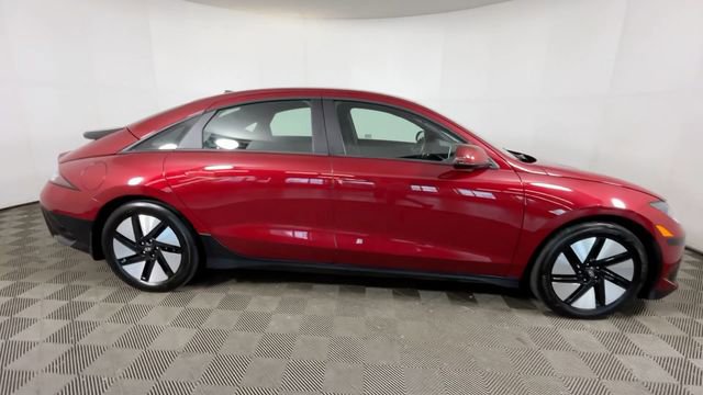 Used 2024 Hyundai Ioniq 6 SE RWD image 3