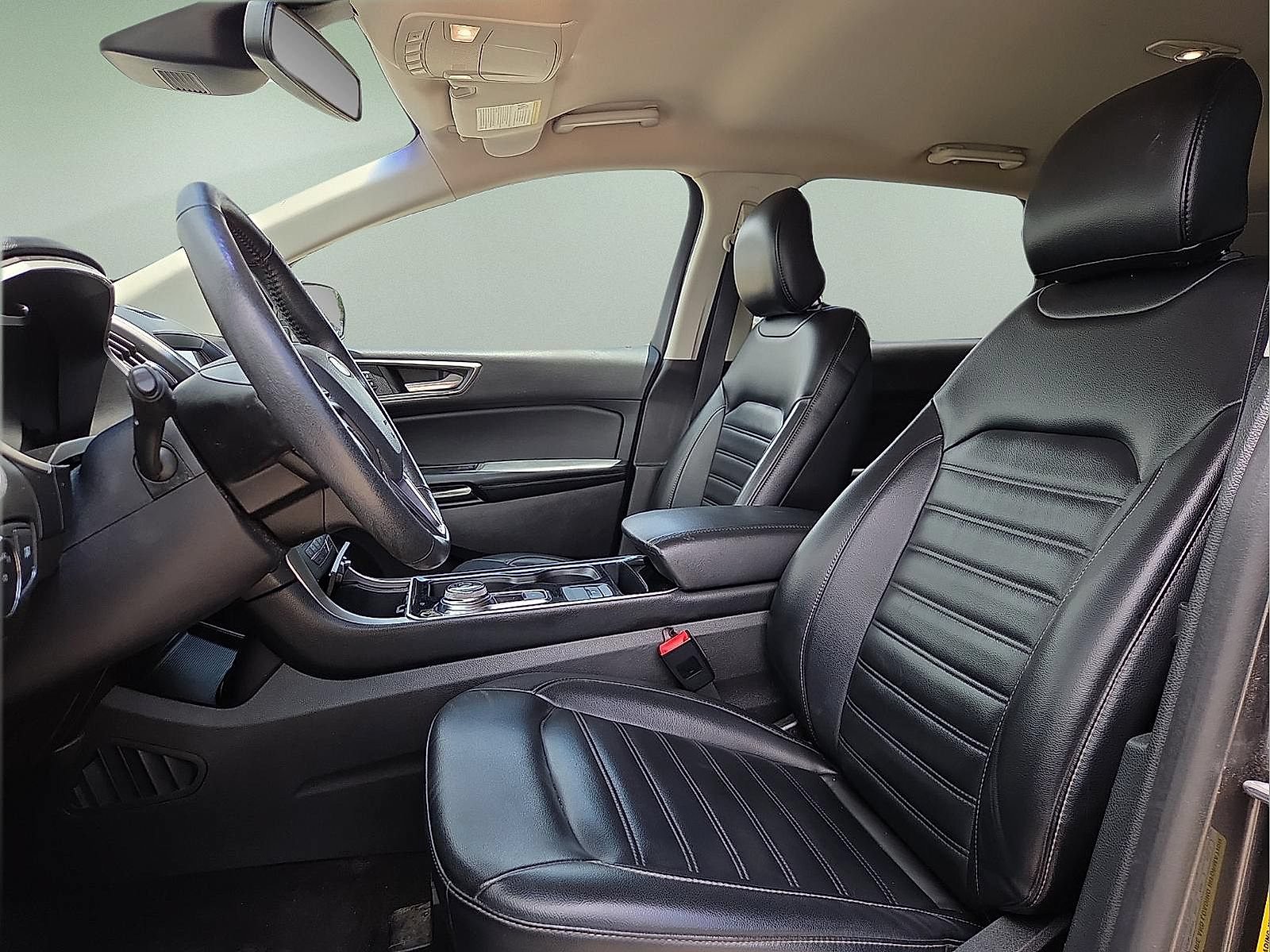 Used 2019 Ford Edge SEL w/ Equipment Group 201A FWD image 14