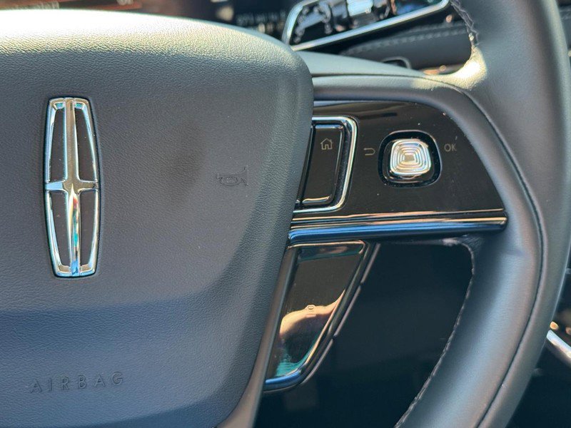 Used 2023 Lincoln Corsair Reserve w/ Towing Package image 22