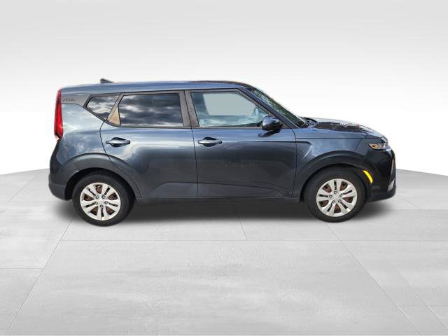 Used 2020 Kia Soul LX FWD image 2