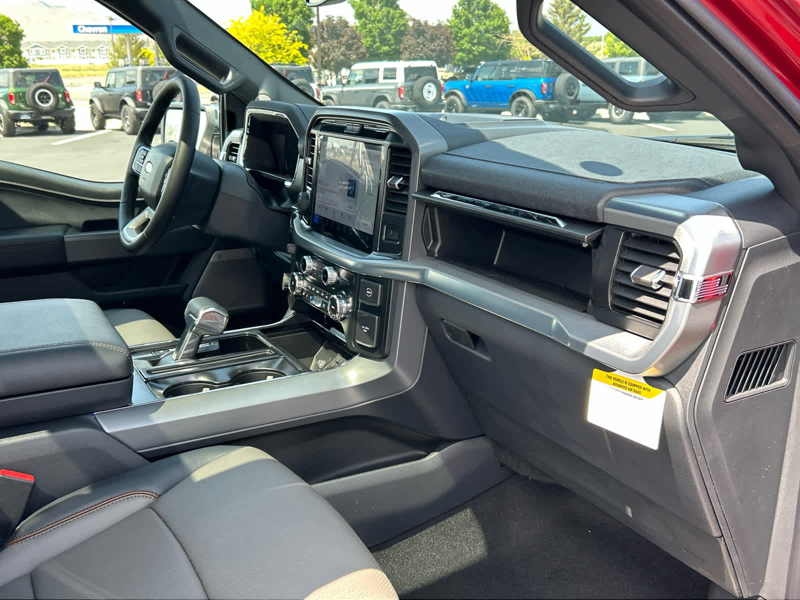 New 2025 Ford F150 Lariat w/ Equipment Group 501A Mid AWD/4WD image 18