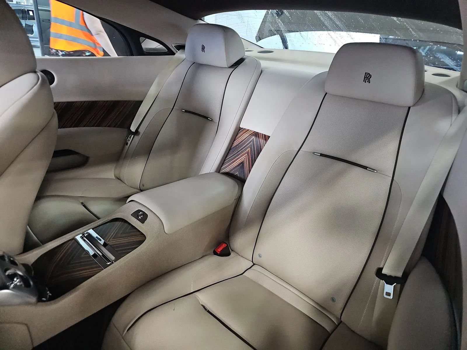 Used 2015 Rolls-Royce Wraith RWD image 6