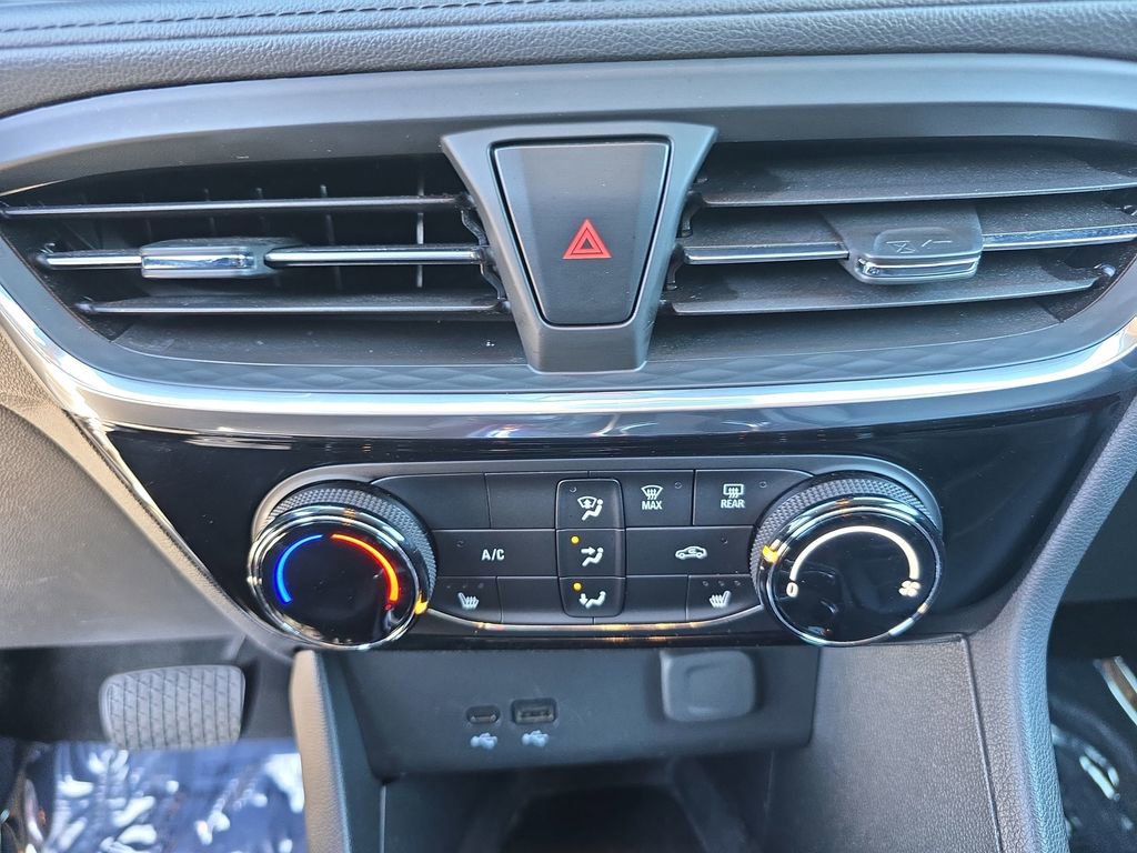 Used 2024 Buick Encore GX Sport Touring w/ Comfort Package image 26