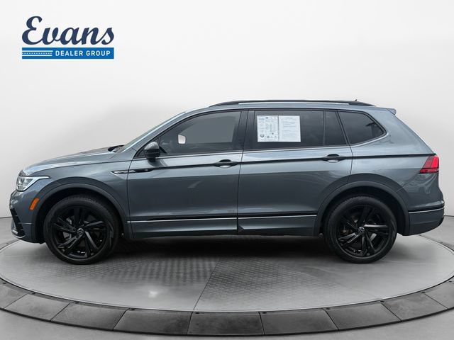 Used 2023 Volkswagen Tiguan SE R-Line FWD image 2