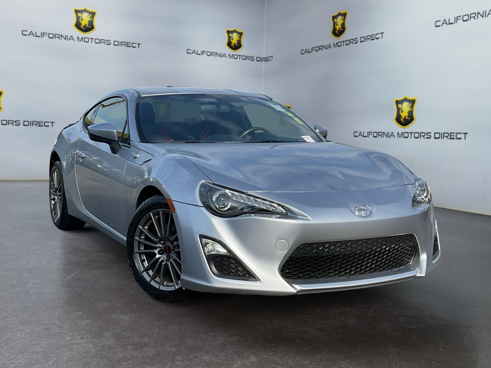 Used 2015 Scion FR-S RWD image 3