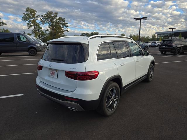 Used 2026 Mercedes-Benz GLB 250 4MATIC image 3