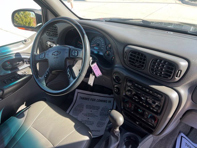 Used 2002 Chevrolet TrailBlazer LTZ AWD/4WD image 10