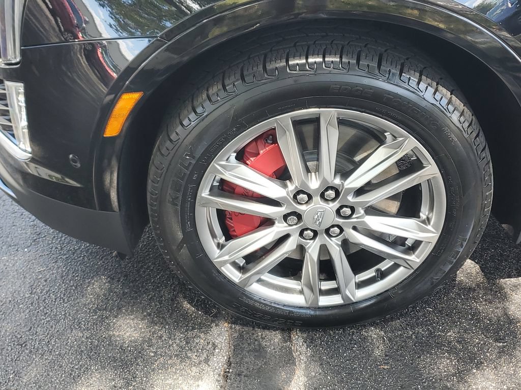 Certified 2022 Cadillac XT5 Sportv w/ Technology Package AWD/4WD image 11