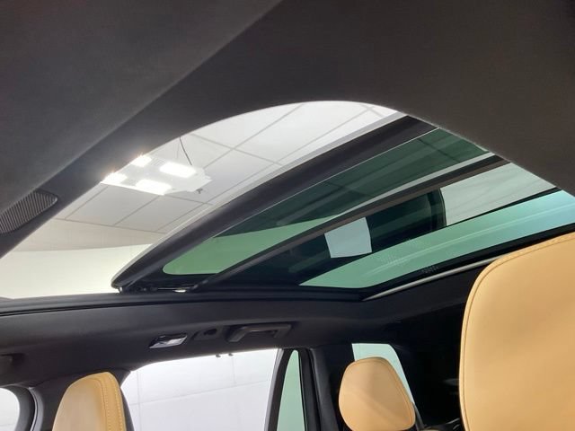 Certified 2025 Volvo XC90 T8 Ultra w/ Protection Package AWD/4WD image 25
