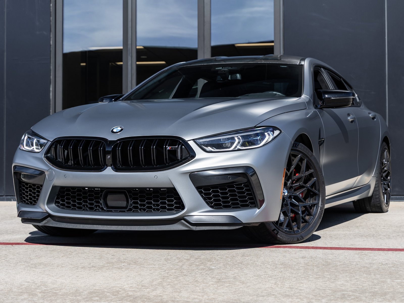 Used 2025 BMW M8 Competition image 1