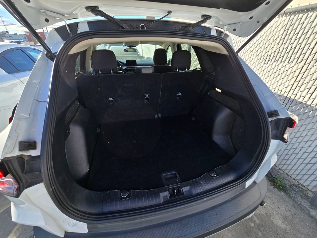 Used 2020 Ford Escape SE image 19