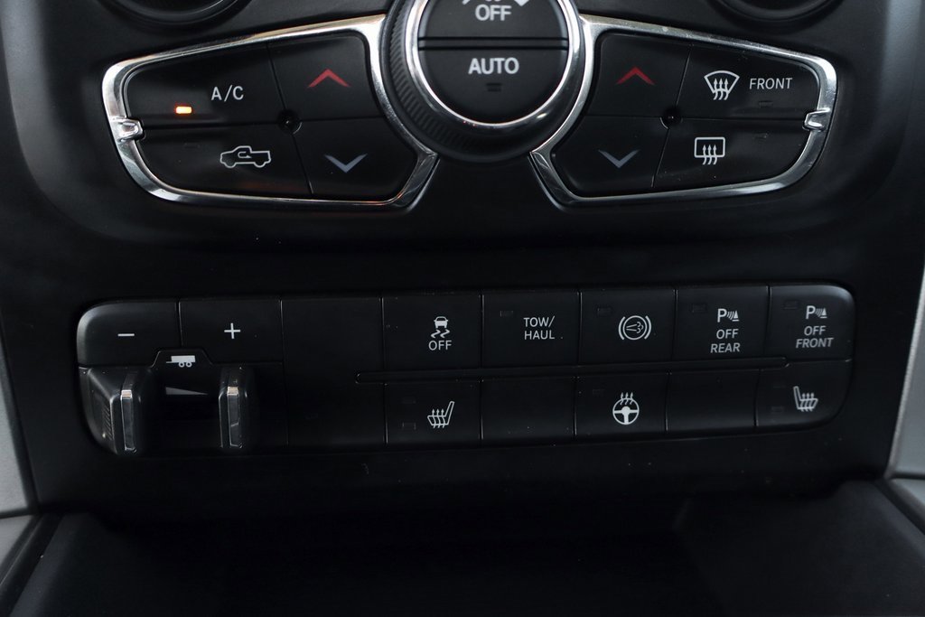 Used 2017 RAM 3500 Lone Star image 40