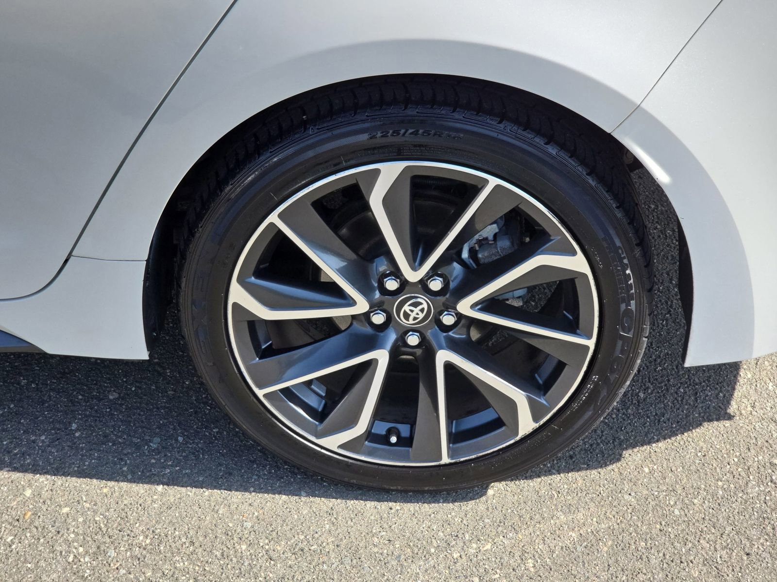 Used 2020 Toyota Corolla SE image 38