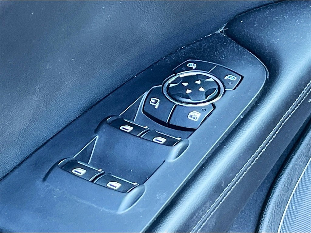 Used 2023 Lincoln Nautilus Reserve w/ Equipment Group 201A image 18