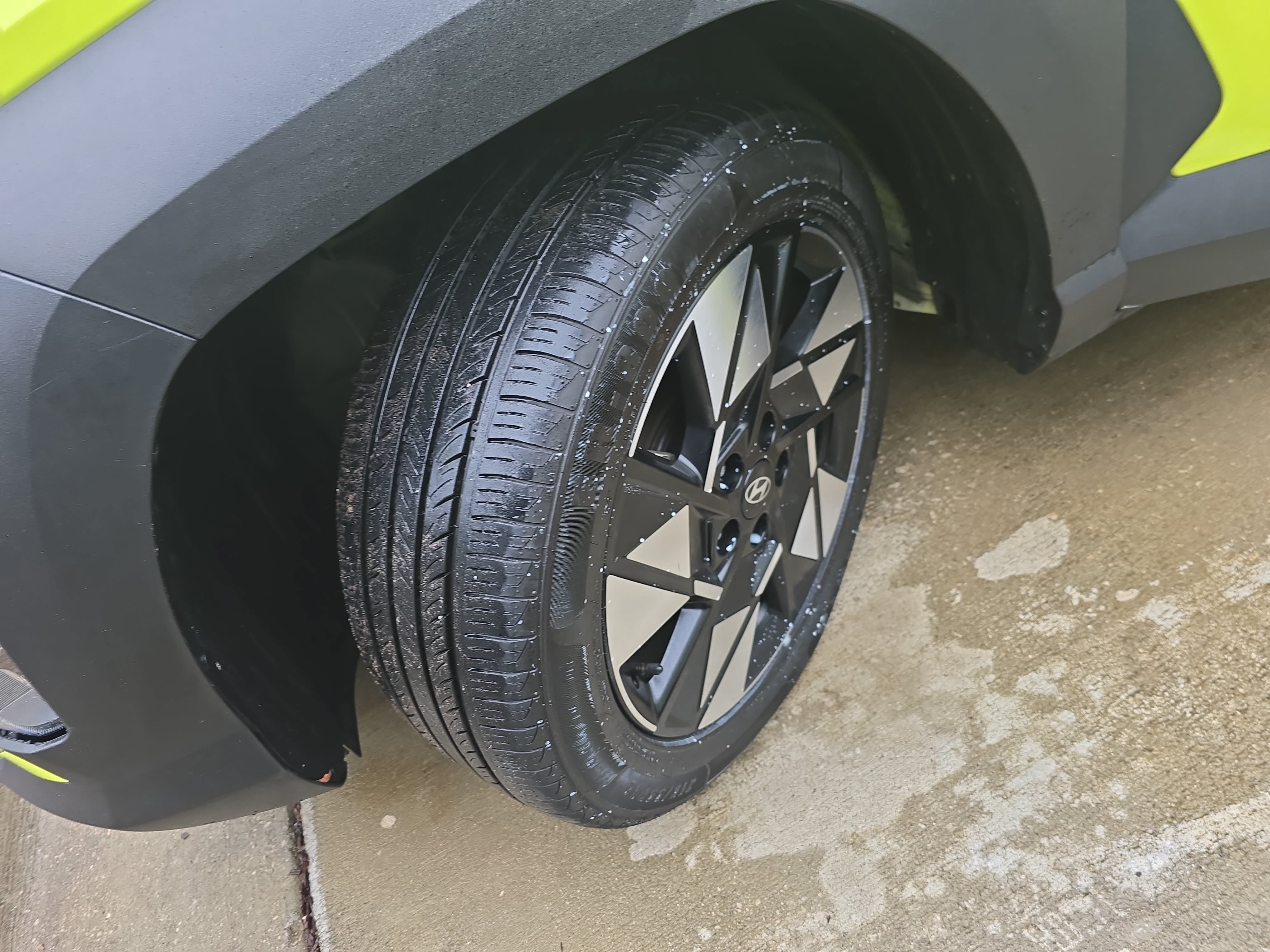 Used 2025 Hyundai Kona SEL FWD image 31