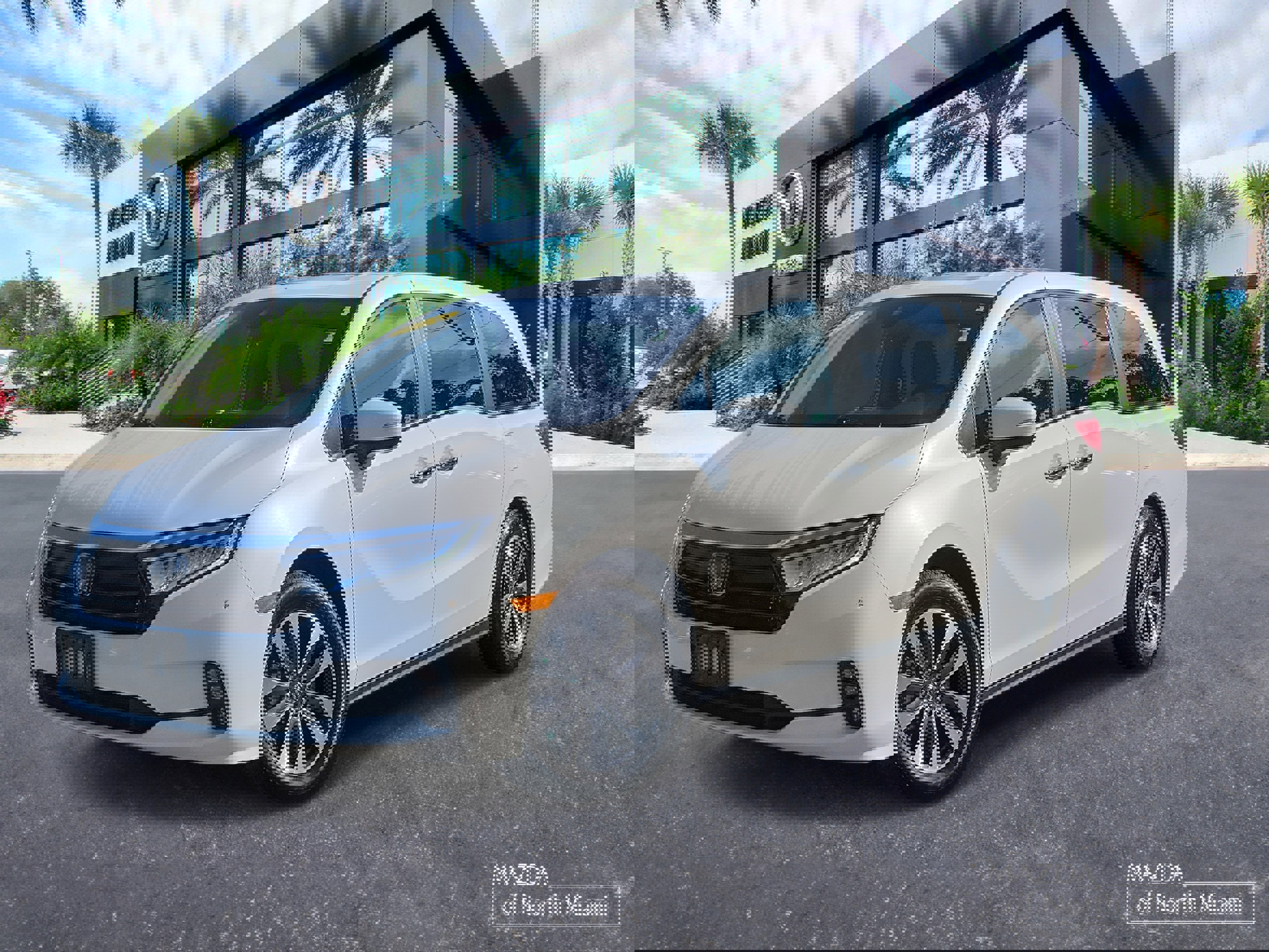 Used 2024 Honda Odyssey EX-L image 1