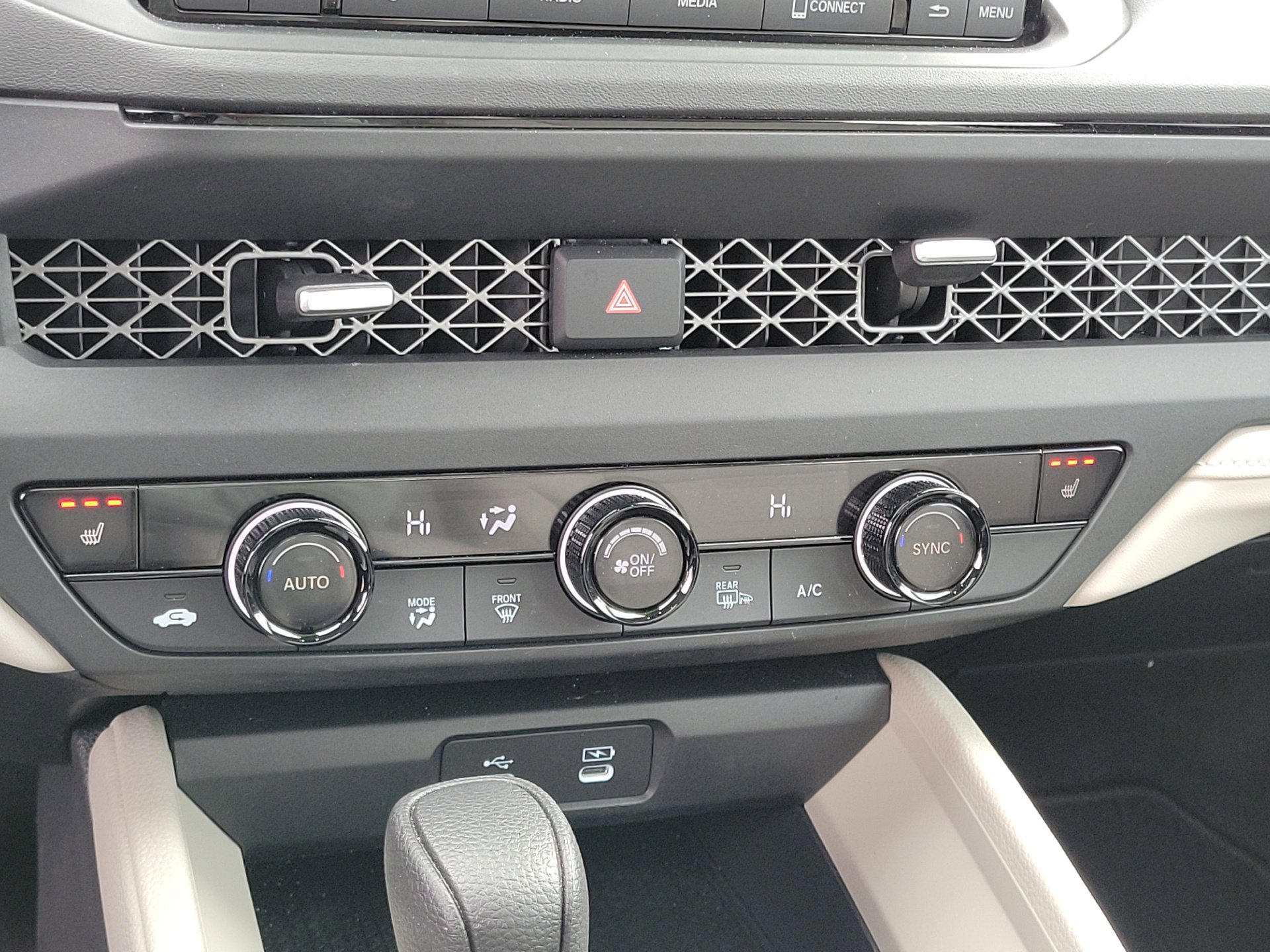 Certified 2024 Honda Accord EX image 23