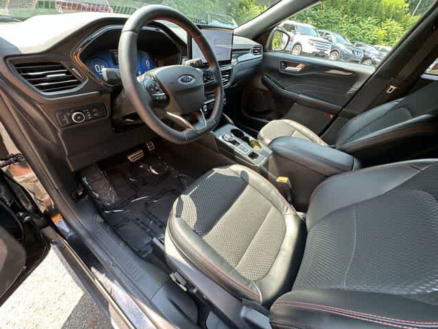 Used 2024 Ford Escape ST-Line Select w/ Tech Pack #2 AWD/4WD image 16