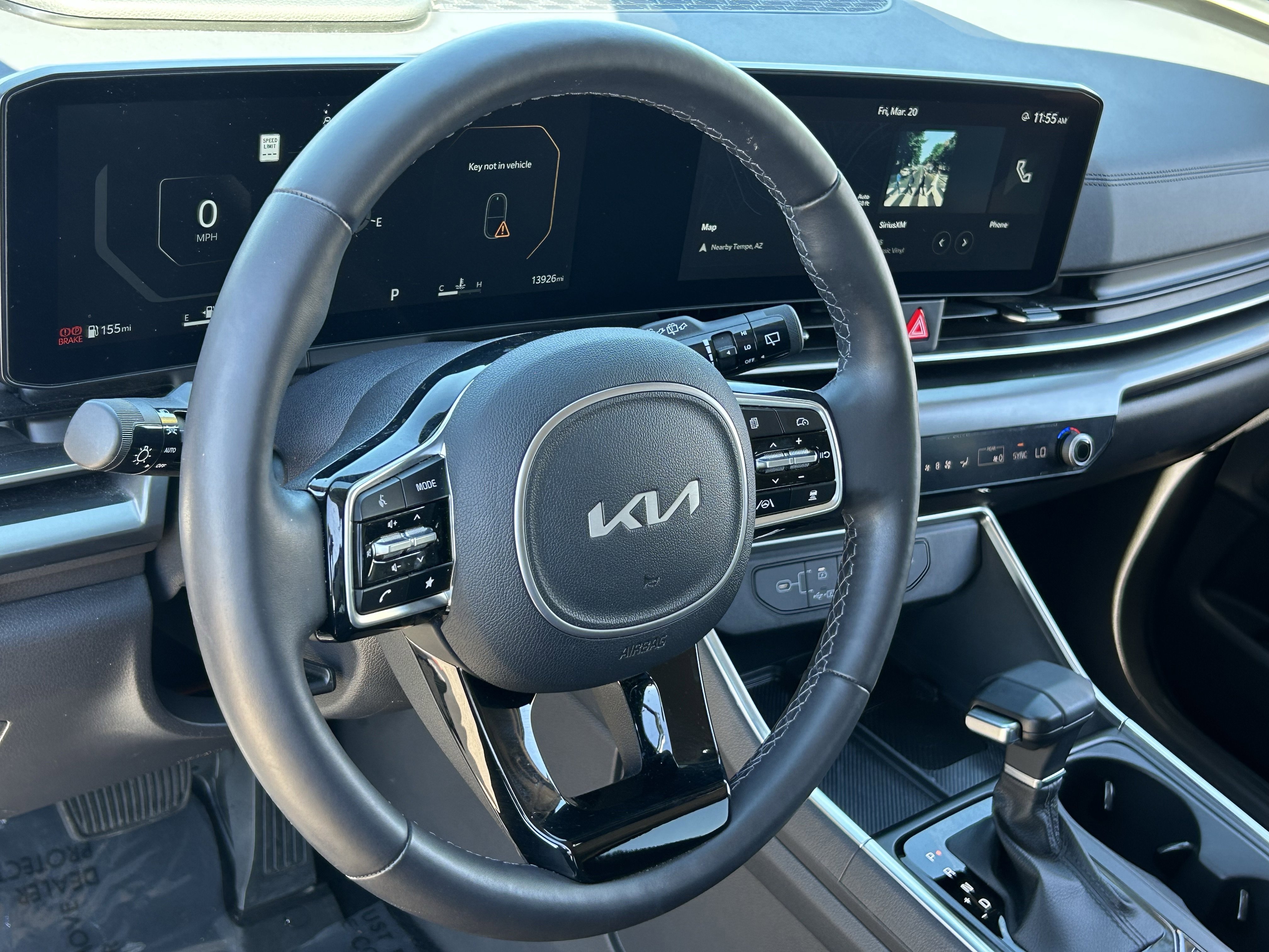 Used 2025 Kia Carnival SX Prestige image 25