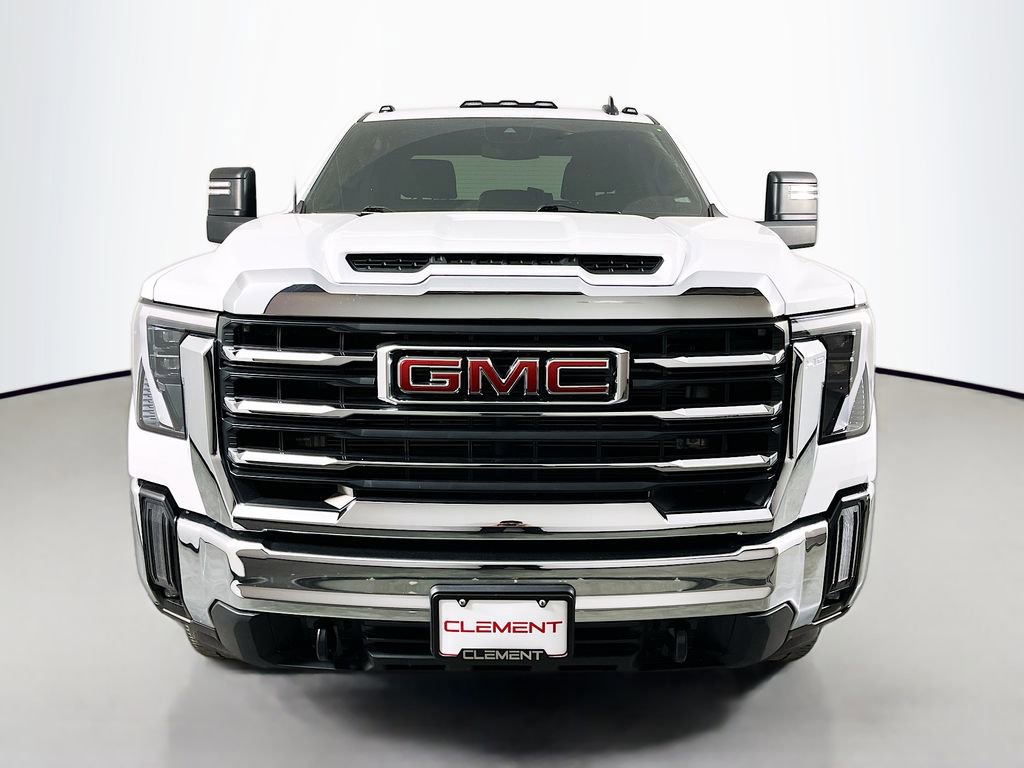 Used 2025 GMC Sierra 3500 SLE w/ SLE Value Package image 3