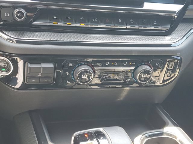Used 2024 Chevrolet Silverado 1500 ZR2 w/ Technology Package AWD/4WD image 17
