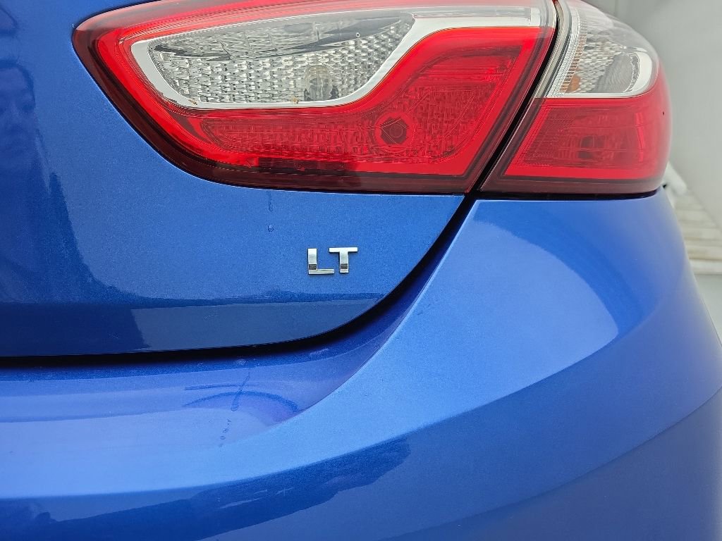 Used 2017 Chevrolet Cruze LT w/ Convenience Package FWD image 50