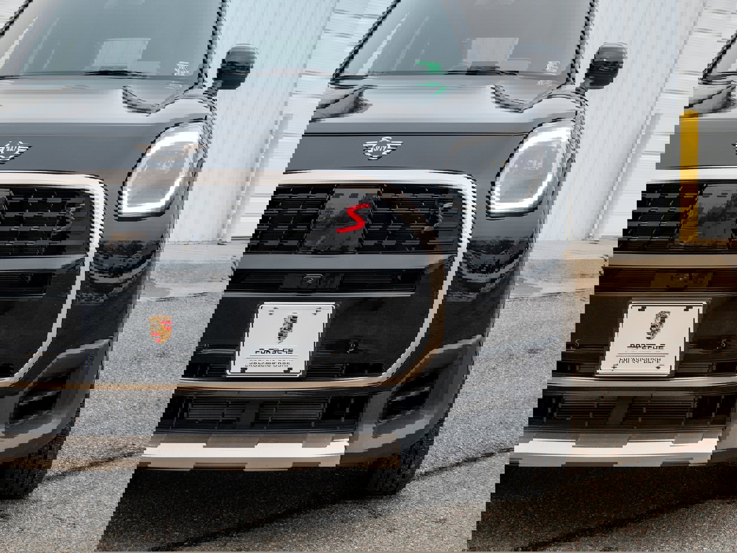 Used 2025 MINI Cooper Countryman S w/ Comfort Package Max image 12