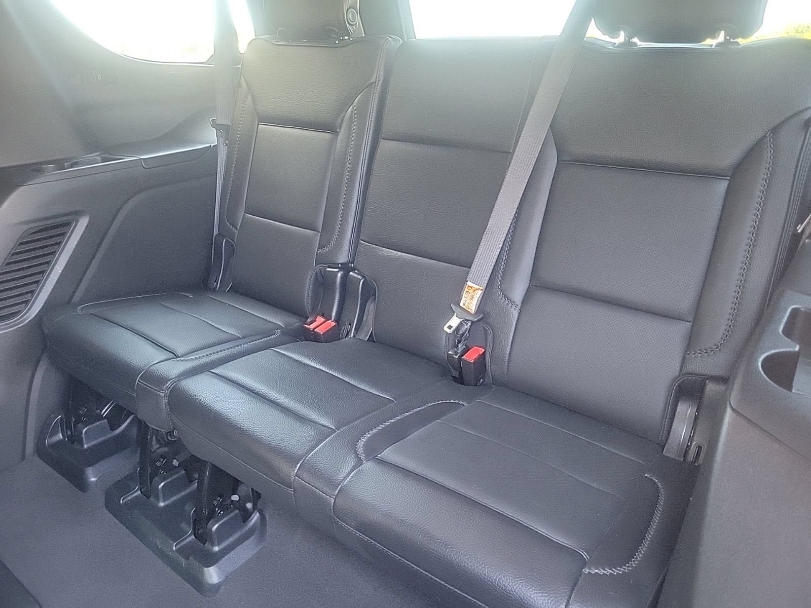 Used 2023 GMC Yukon Denali AWD/4WD image 17