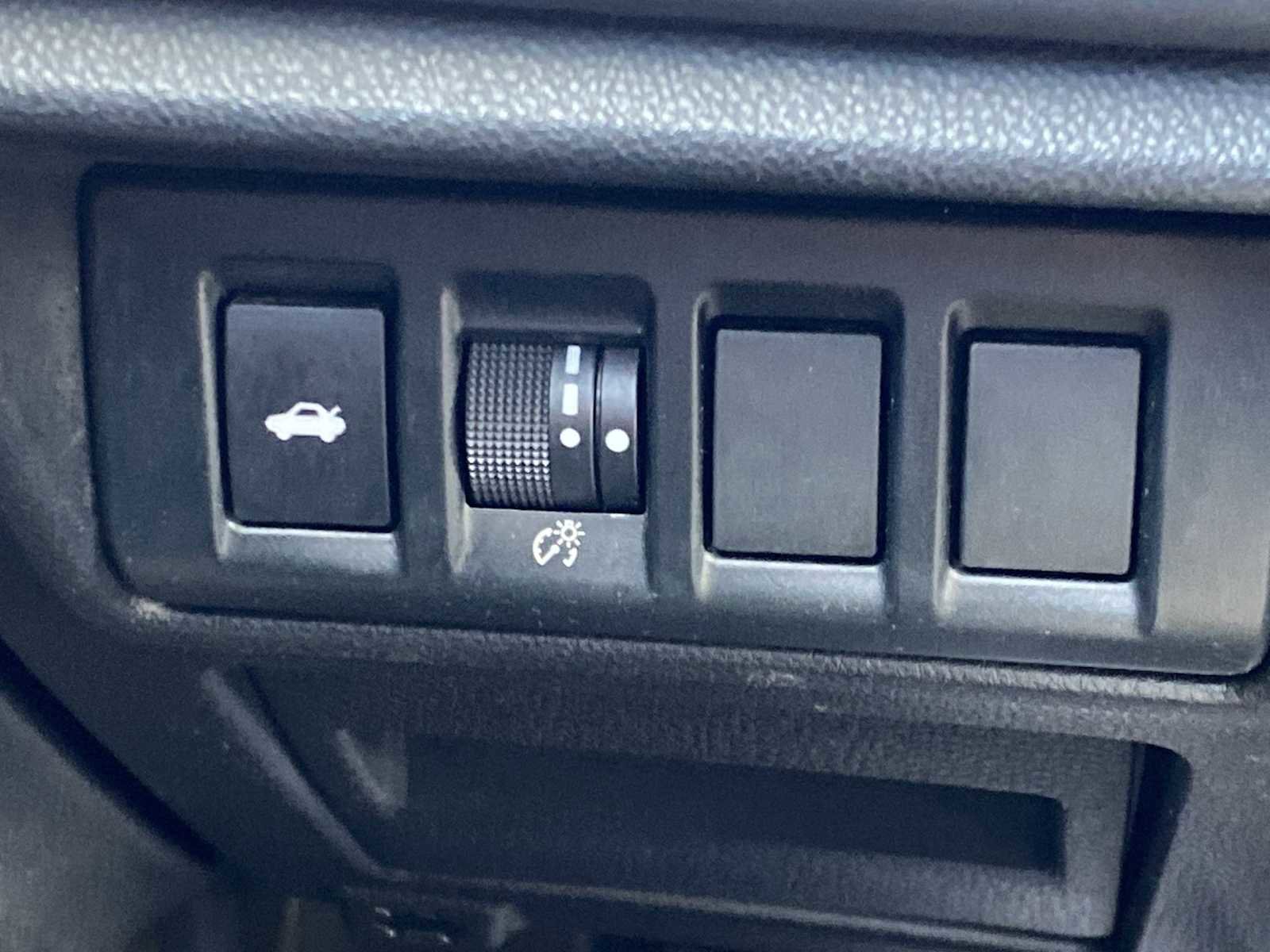 Used 2021 Subaru Legacy Limited image 22