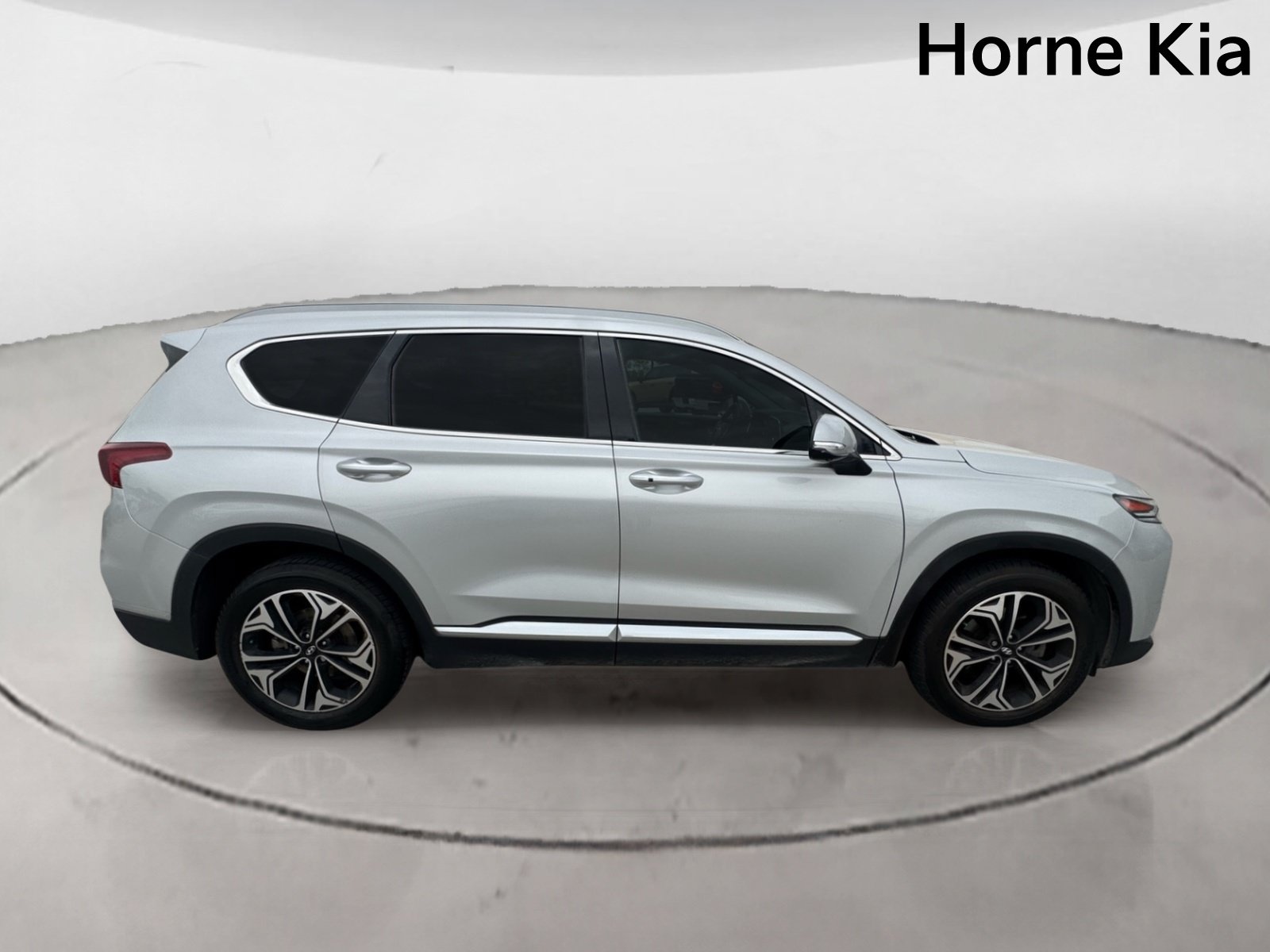 Used 2019 Hyundai Santa Fe FWD w/ Cargo Package image 3