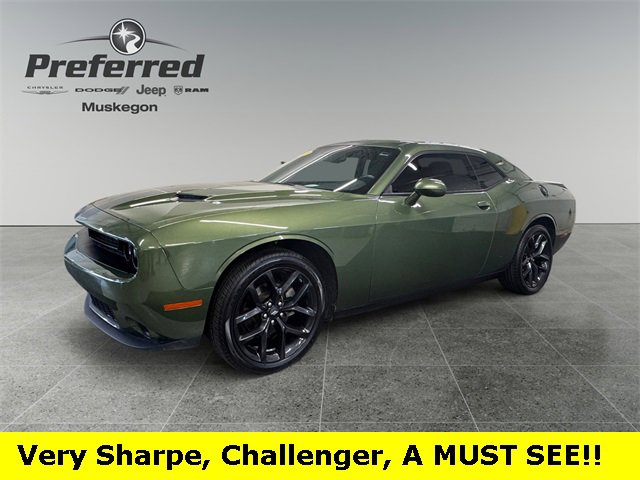 Used 2022 Dodge Challenger SXT w/ Blacktop Package image 2