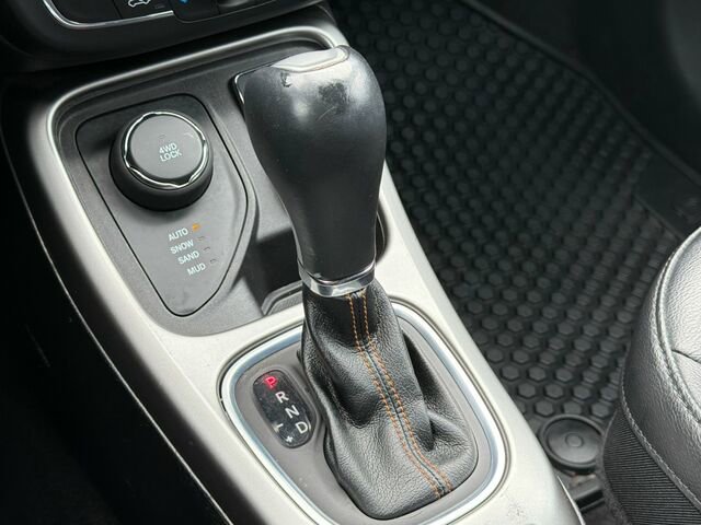 Used 2020 Jeep Compass Latitude w/ Popular Equipment Group image 25