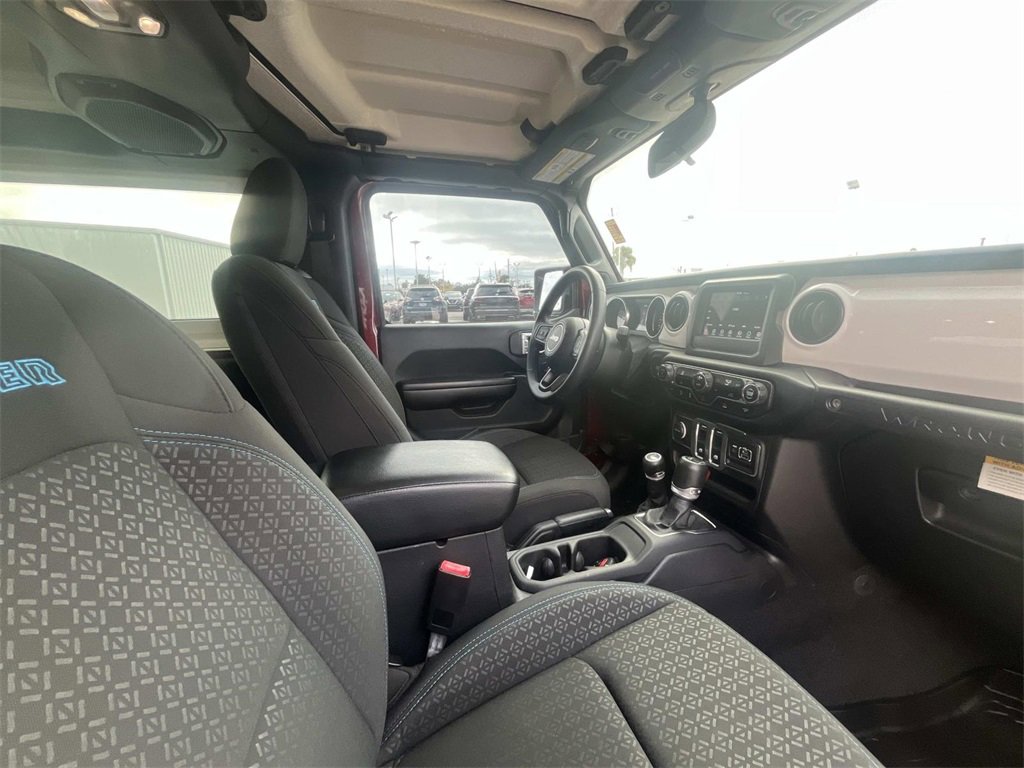 Used 2021 Jeep Wrangler Islander image 15