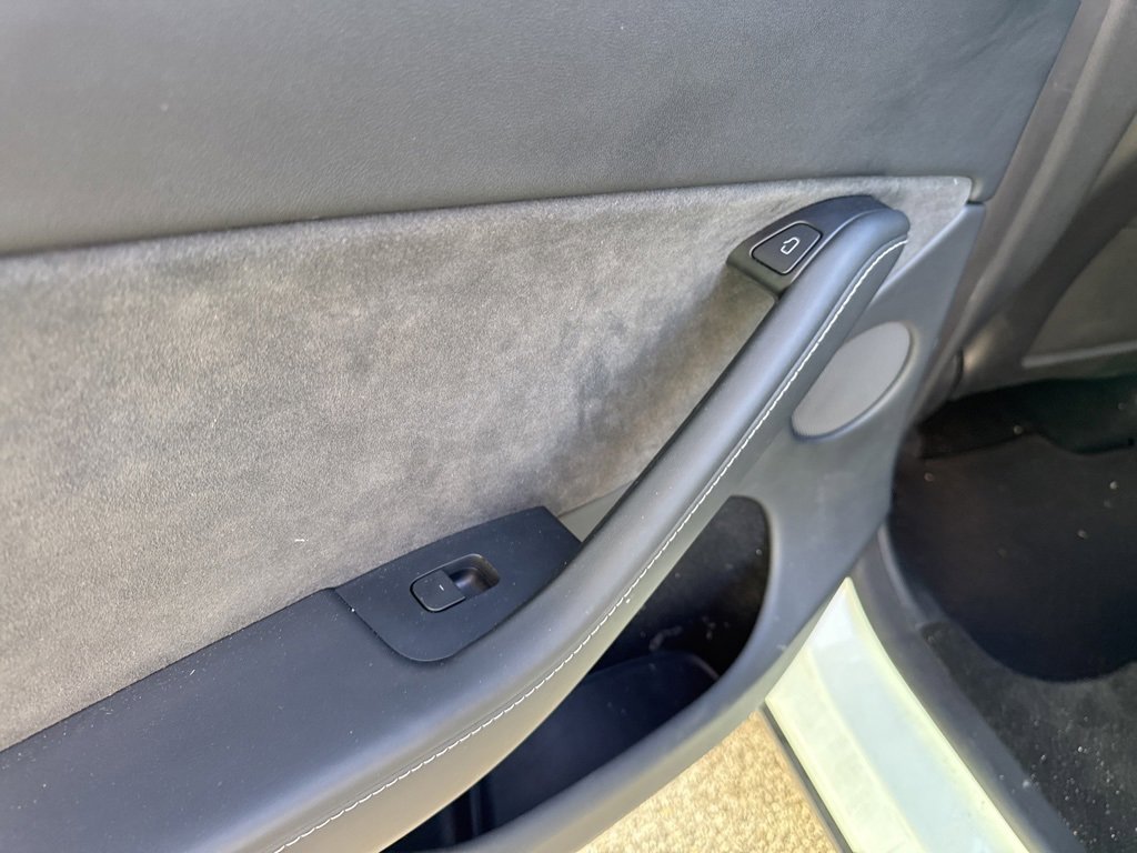 Used 2024 Tesla Model Y Long Range image 11