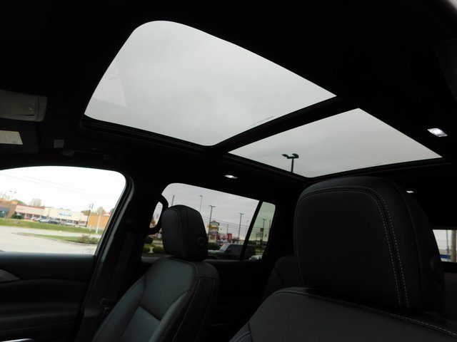 New 2026 Chevrolet Traverse LT w/ Sun and Wheel Package image 12
