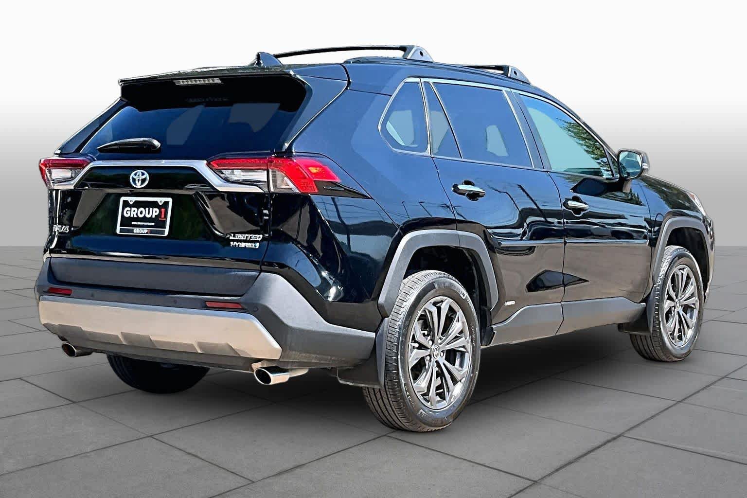 Used 2023 Toyota RAV4 Limited AWD/4WD image 13