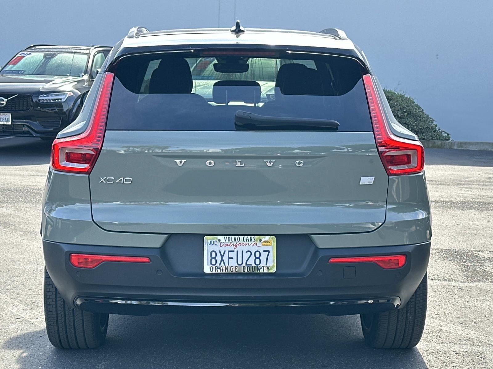 Certified 2021 Volvo XC40 P8 Recharge w/ Advanced Package image 5