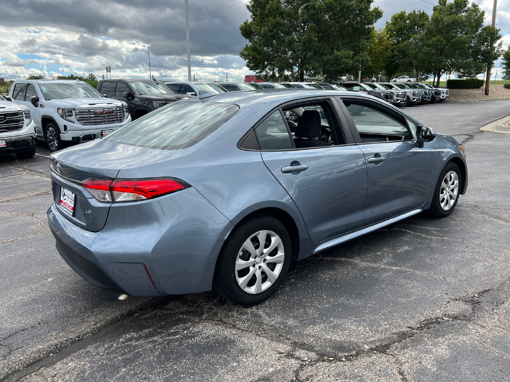 Used 2025 Toyota Corolla LE FWD image 7