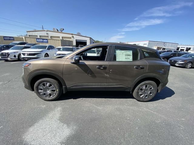 New 2025 Nissan Kicks S w/ Interior Electronics Package image 2