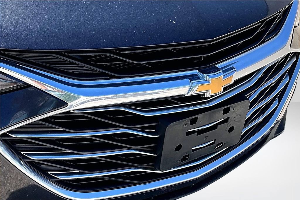 Used 2023 Chevrolet Malibu LT FWD image 32
