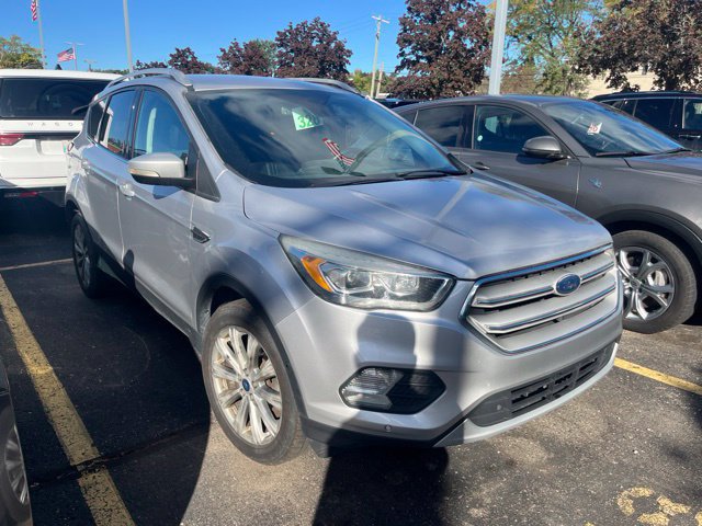 Used 2018 Ford Escape Titanium FWD image 3