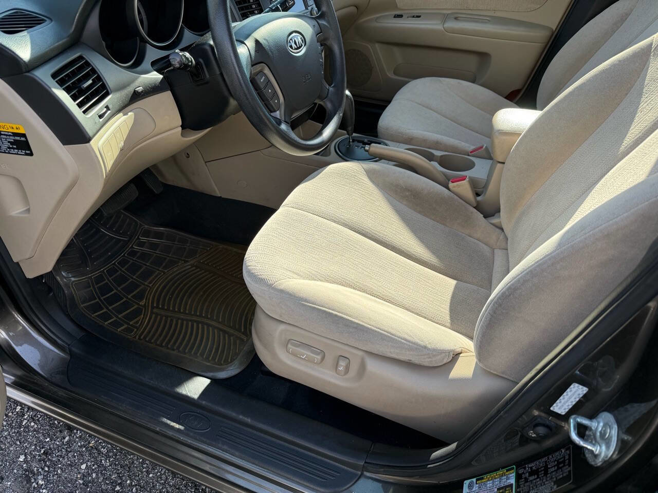 Used 2009 Kia Optima LX w/ Convenience Pkg image 16