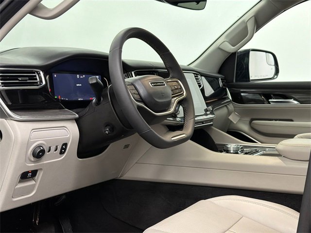 Used 2022 Jeep Wagoneer Series III w/ Premium Group I image 16